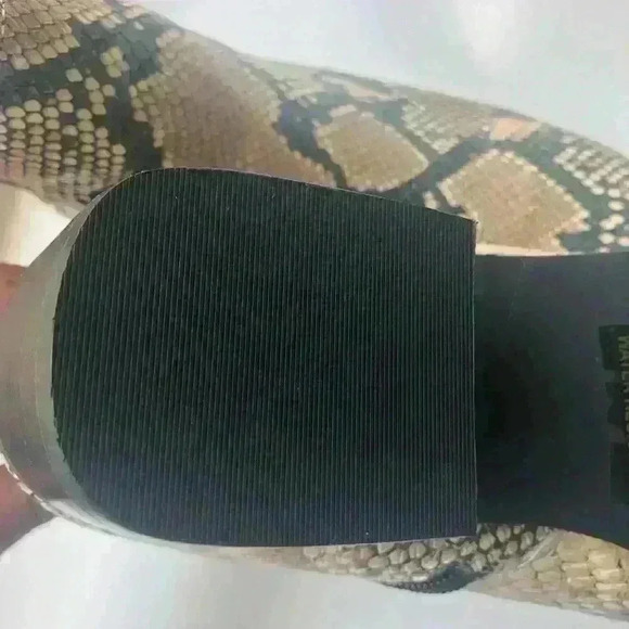 NEW! Steven Madden by Steve Ringer Ankle Bootie - Picture 8 of 8